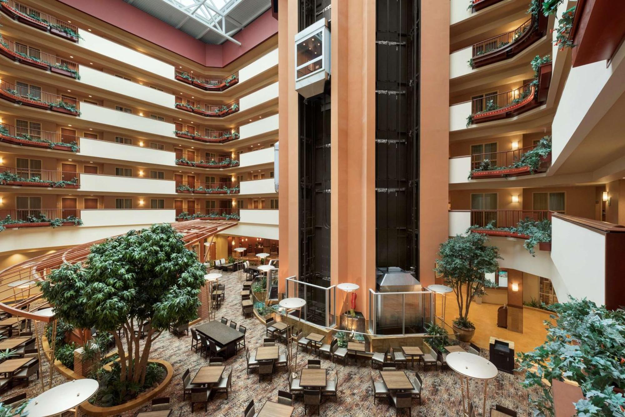 เอมบาสซีสวีท โอมาฮา ลาวิสตา โฮเต็ลแอนด์คอนเฟอเรนซ์ Hotel ภายนอก รูปภาพ