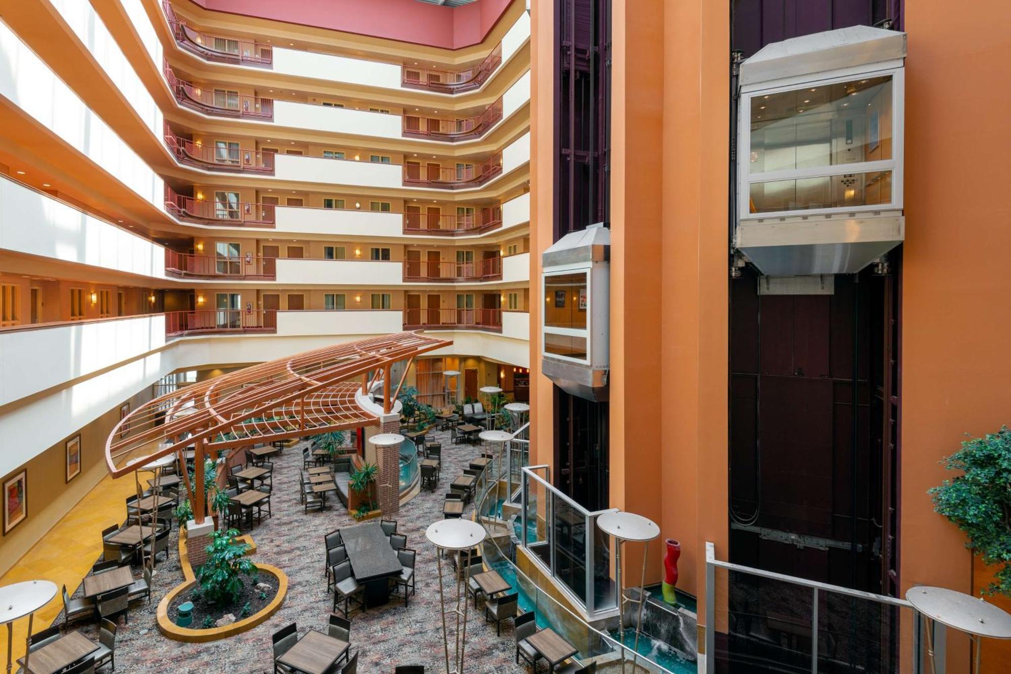 เอมบาสซีสวีท โอมาฮา ลาวิสตา โฮเต็ลแอนด์คอนเฟอเรนซ์ Hotel ภายนอก รูปภาพ